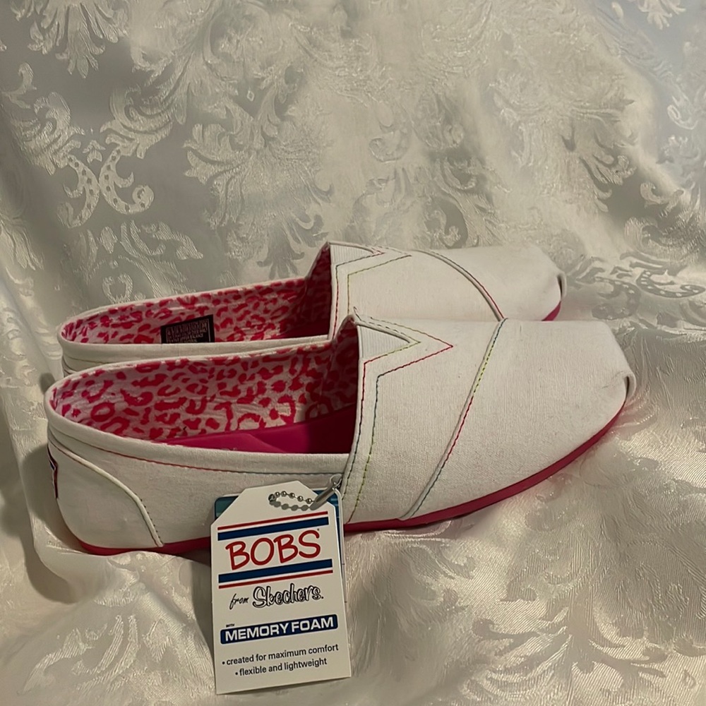 NWT Bobs size 8.5W